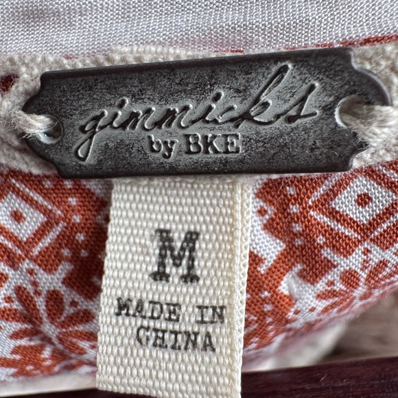 Gimmicks BKE women Medium open knit‎ crotchet boho fringe vest festival western - Picture 2 of 10